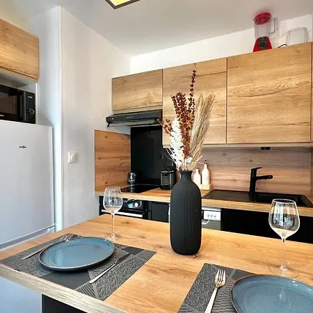 Appartamento Studio Clim Wifi Et Terrasse *